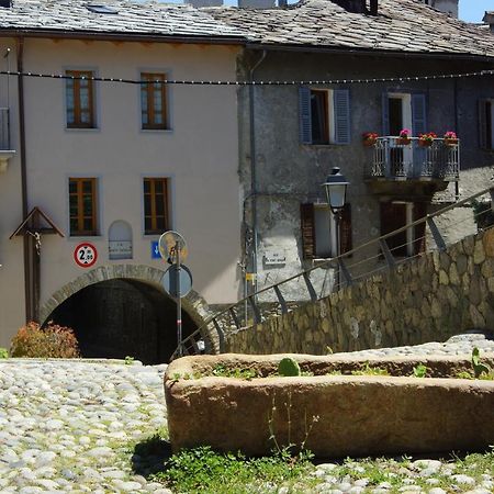 Chez Martin Apartment Aosta Bagian luar foto