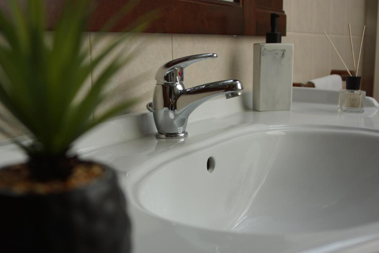 Chez Martin Apartment Aosta Bagian luar foto